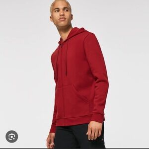 Oakley Men's Vibrant Red Windbreaker